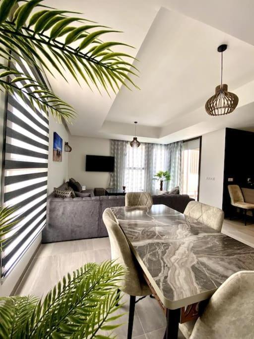 Luxurious Golf & Sea View Beach Apartment With Pool Access - Tamourrit, Taghazout Bay 외부 사진